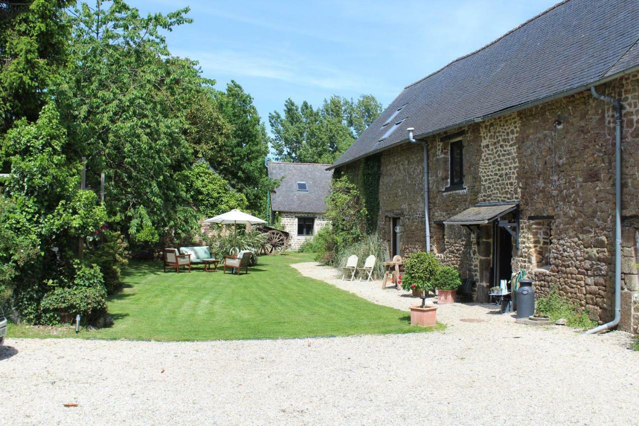 Vila La Petite Jeusseliniere Larchamp Exteriér fotografie